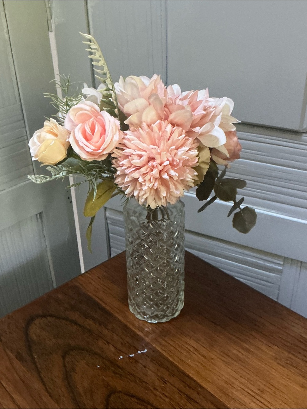 Shabby Chic Vintage Style Glass Vase With Pink Cream Floral Arrangement